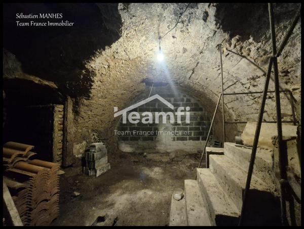 Immeuble à vendre, 200 m² - Thiers 63300