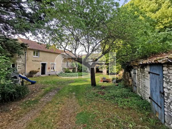 Jaulnay Maison ancienne Ajouter à ma sélection Référence : 8074