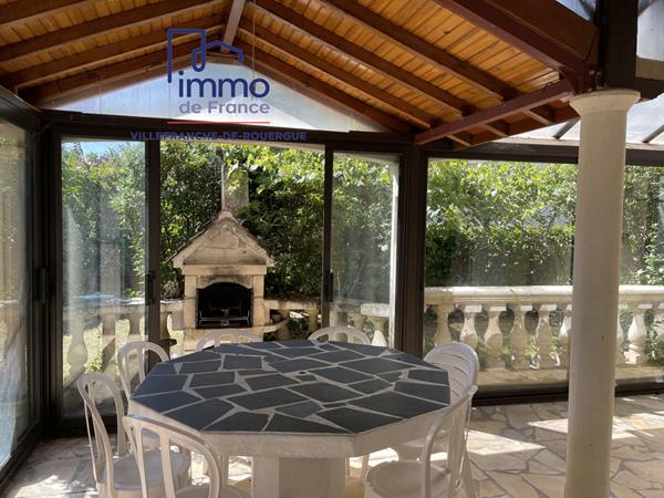 Plain-pied  156 m², 6 chambres a proximité immédiate à pied d'écoles, lycées et tous commerces