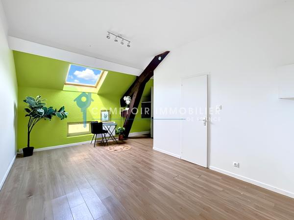 Studio
                                                                                                                                                                                                                                                                                                                        1 pièce(s)                                                                                                                                                                                                                                                                                                                              25  m²
