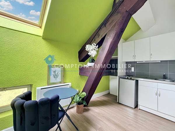 Studio
                                                                                                                                                                                                                                                                                                                        1 pièce(s)                                                                                                                                                                                                                                                                                                                              25  m²