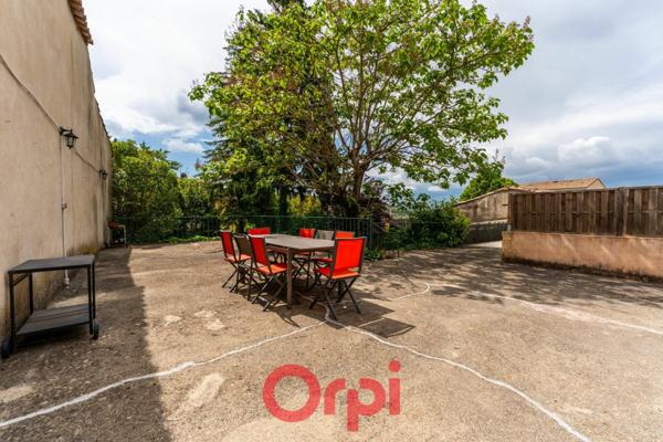 Maison à vendre    4 pièces •  Villeneuve-de-Berg