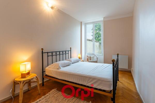 Maison à vendre    4 pièces •  Villeneuve-de-Berg