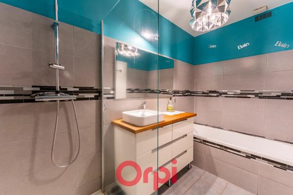 Maison à vendre    4 pièces •  Villeneuve-de-Berg