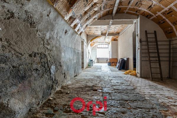 Maison à vendre    4 pièces •  Villeneuve-de-Berg