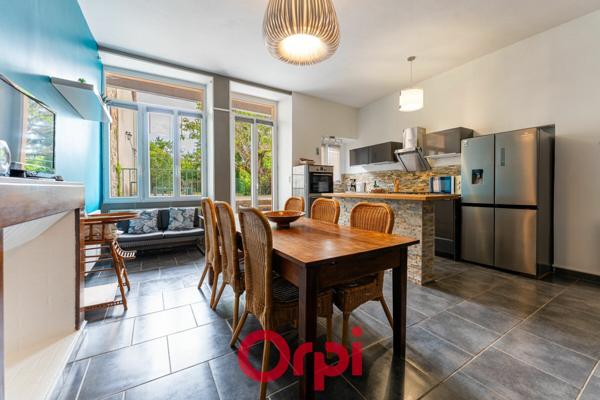 Maison à vendre    4 pièces •  Villeneuve-de-Berg