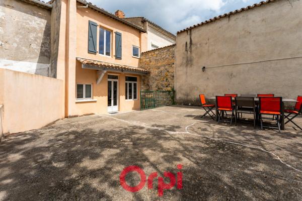 Maison à vendre    4 pièces •  Villeneuve-de-Berg