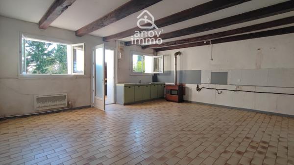 Maison
                                                                                                                                                                                                                                                                                                                        4 pièce(s)                                                                                                                                                                                                          3 chambre(s)                                                                                                                                                                                                          88  m²