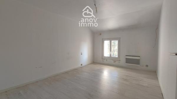 Maison
                                                                                                                                                                                                                                                                                                                        4 pièce(s)                                                                                                                                                                                                          3 chambre(s)                                                                                                                                                                                                          88  m²