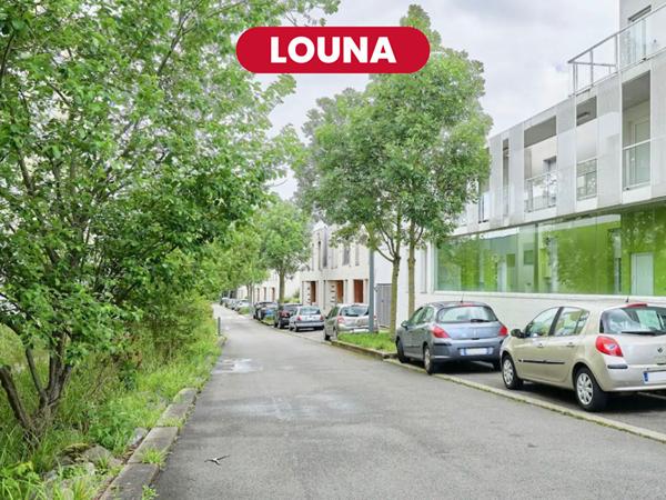 LOUNA - Maison de 115 m2 - Extérieur - Parking
