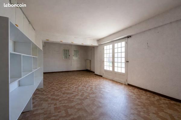 Vente Maison 1 pièces 260 m2 à Gourdon