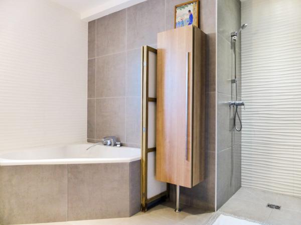 LA FARLEDE – Maison contemporaine avec piscine