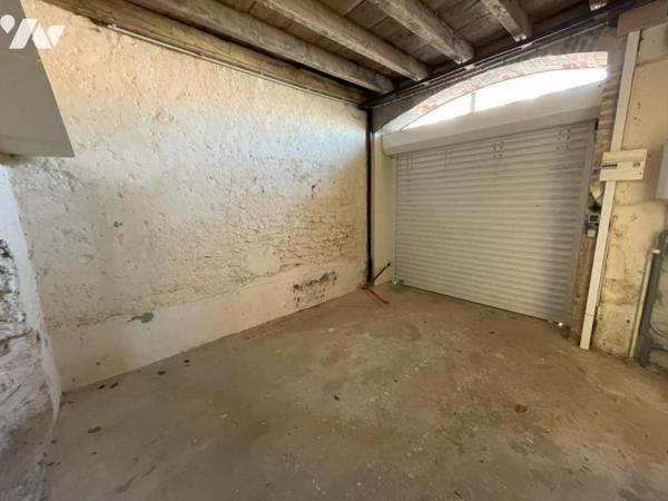 MAISON de Maitre de centre bourg, de 155m² avec DEPENDANCES sur MAROLLES LES BRAULTS