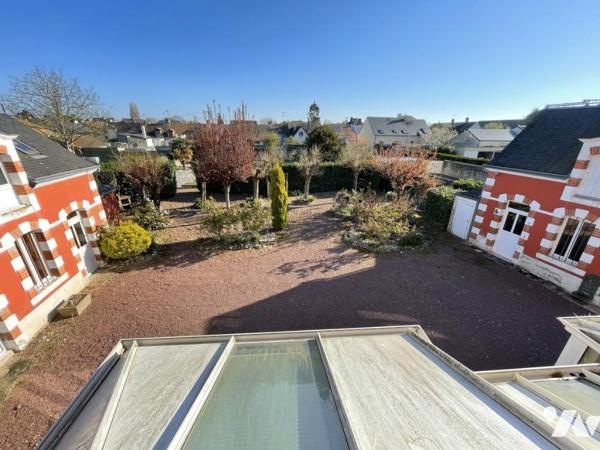 MAISON de Maitre de centre bourg, de 155m² avec DEPENDANCES sur MAROLLES LES BRAULTS