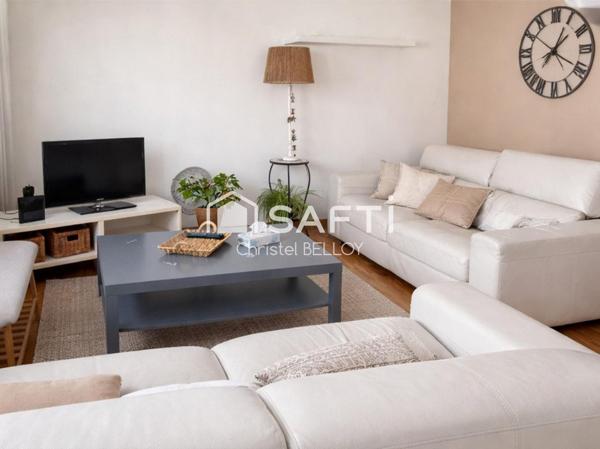 Immeuble de rapport avec 2 appartements loués.