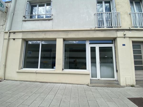 PROCHE CHANTIERS NAVALS,