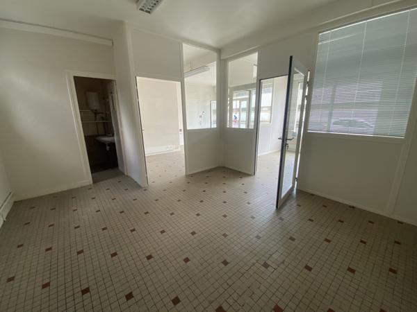 PROCHE CHANTIERS NAVALS,