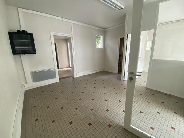 PROCHE CHANTIERS NAVALS,