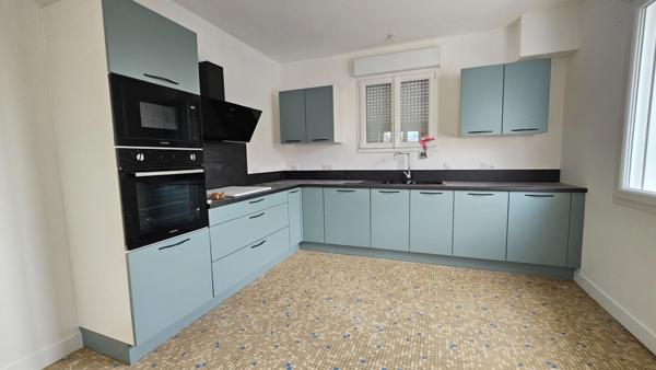 ROCHEFORT MAISON DE 140m² ENTIEREMENT RÉNOVÉE