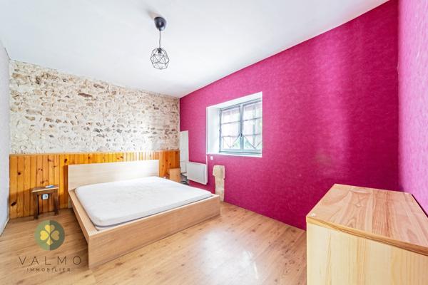 Maison
                                                                                                                                                                                                                                                                                                                        6 pièce(s)                                                                                                                                                                                                          4 chambre(s)                                                                                                                                                                                                          160  m²