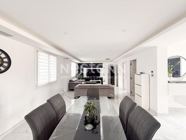 Marignane - A vendre Maison 5 pièces environ 110 m2 avec piscine et carport