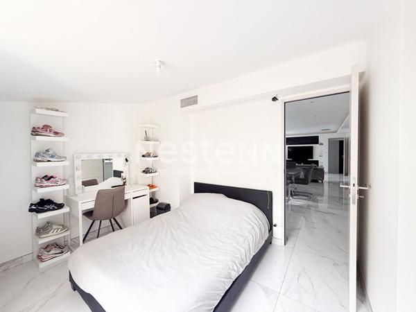 Marignane - A vendre Maison 5 pièces environ 110 m2 avec piscine et carport