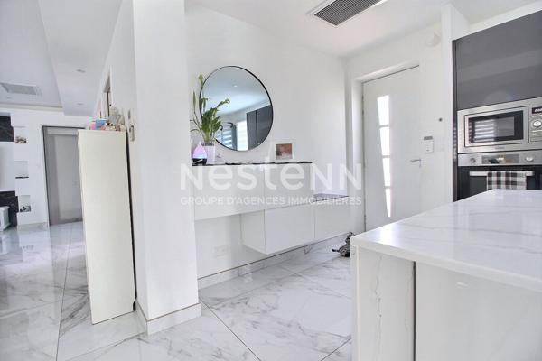 Marignane - A vendre Maison 5 pièces environ 110 m2 avec piscine et carport