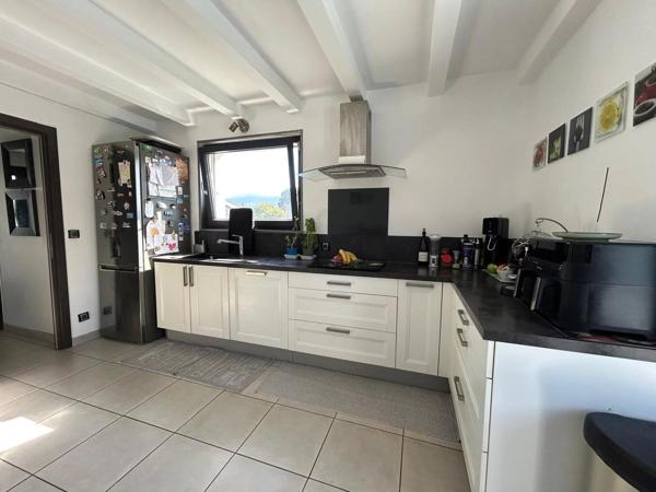À acheter – Maison individuelle avec piscine – Bons-en-Chablais (74890)