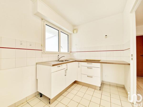 Appartement 3 pièces de 75 m² à Paris (75012)