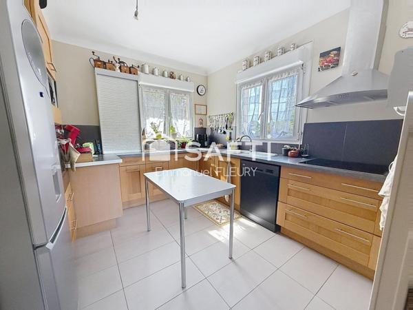 Grande maison sur une parcelle de plus de 4000m2 proche Chezine