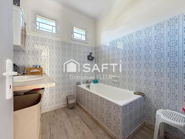 Grande maison sur une parcelle de plus de 4000m2 proche Chezine