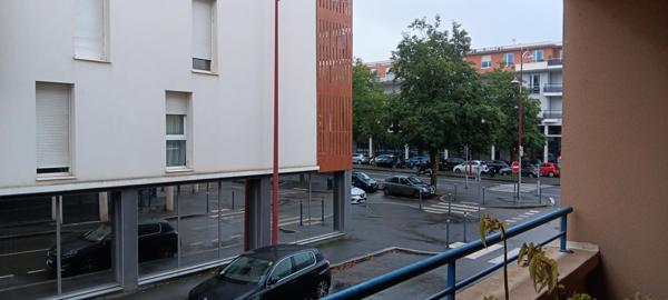 BUREAUX PROFESSIONNELS – BOURRAN – 1er ÉTAGE AVEC ASCENSEUR – Garage + Cave