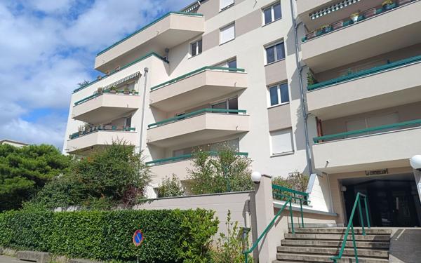 Appartement à vendre    2 pièces • 52,31 m2 Lyon 9