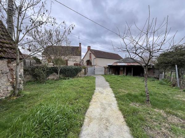 Maison à vendre 140 400 € Charenton-du-Cher 7 p 200 m² DPE E