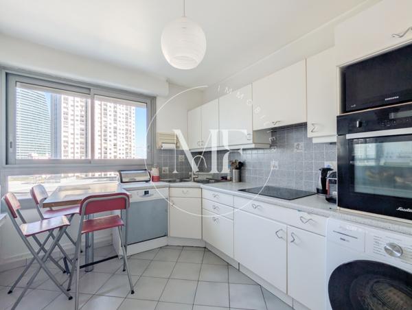 Appartement
         4 pièces
        - 87 m² Exclusivité 449 000 € *
