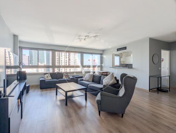 Appartement
         4 pièces
        - 87 m² Exclusivité 449 000 € *