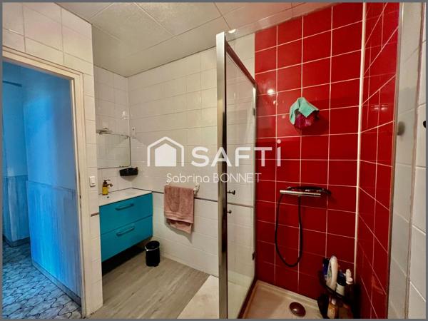 Maison rénovée, possibilité de logements locatif, profession libérale...