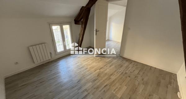 Location Appartement 3 pièces 41.25 m² - Corbeil-essonnes 91100