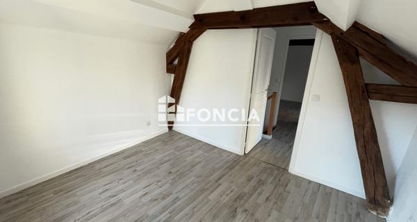 Location Appartement 3 pièces 41.25 m² - Corbeil-essonnes 91100