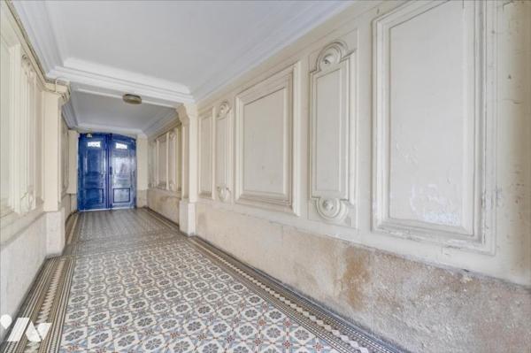 Exclusivité - PARIS XVIIIème - Rue des Martyrs