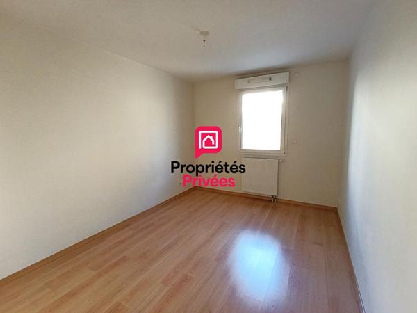 BESANCON Quartier Montrapon - Appartement T 3 de 77 m2 environ, fonctionnel avec terrasse, cave et place stationnement couverte