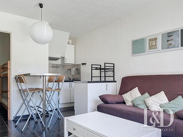 VAUX SUR MER PLAGE DE NAUZAN : Studio 24 m² avec terrasse et parking