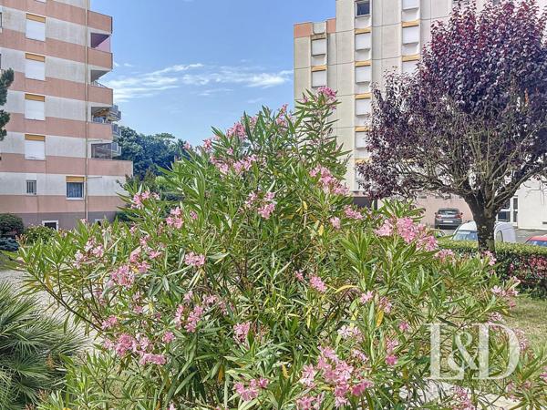 VAUX SUR MER PLAGE DE NAUZAN : Studio 24 m² avec terrasse et parking