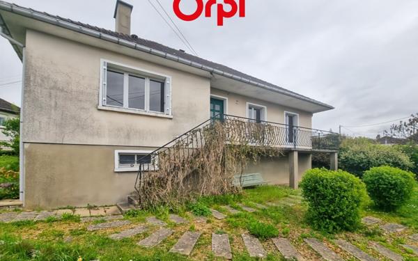 Maison à vendre    3 pièces •  Saint-Calais