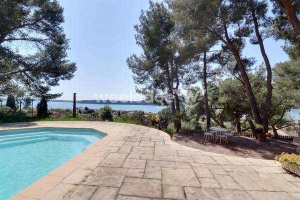 Maison à vendre 4 pièces de 127 m² à Saint-Chamas