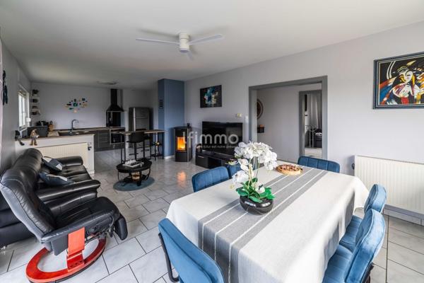 Maison Individuelle, Plain-Pied sur Sous-Sol, construction en 1970.