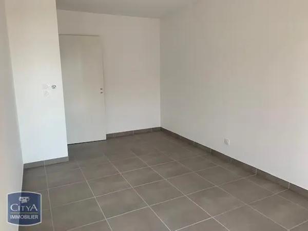 Appartement à louer 3 pièces 61.22m² Marseillan (34340)