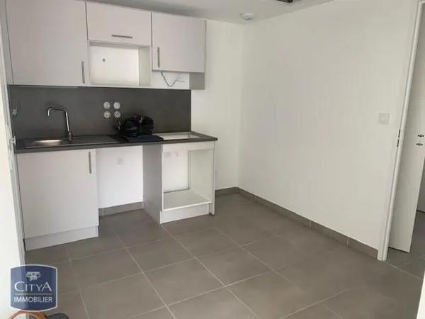 Appartement à louer 3 pièces 61.22m² Marseillan (34340)