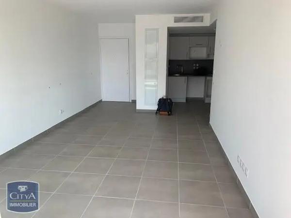 Appartement à louer 3 pièces 61.22m² Marseillan (34340)