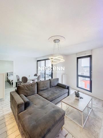 Appartement Stains 2 pièces 47 m² avec Terrasse